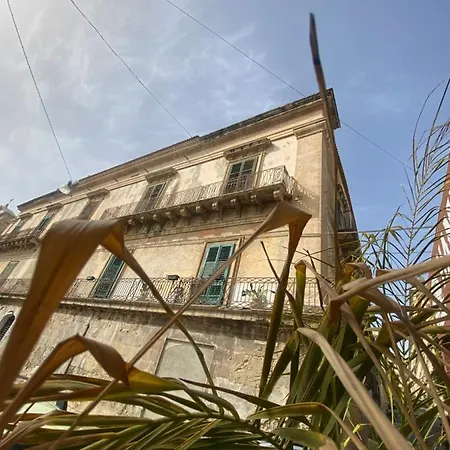 Palazzo Zappata Luxury Centro *