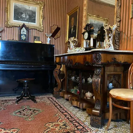 Palazzo Zappata Luxury Centro Guest house